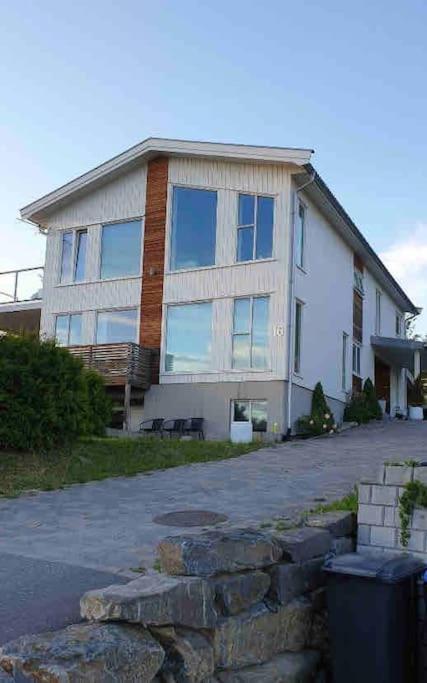 Apartment Apartment, 1800m From Main Street *